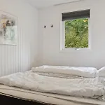 Nice Home In Glesborg With Sauna