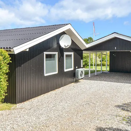 Nice Home In Glesborg With Sauna Сasa de vacaciones