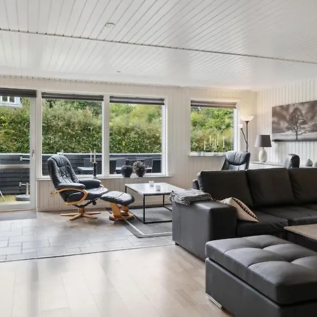 Lovely In Glesborg With Indoor Swimming Pool * Bonnerup