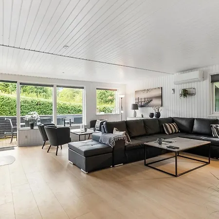 Cozy In Glesborg With Sauna * Glesborg